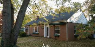 1605 Cambridge Circle Gallery 1