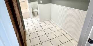 Very Unique 5 Bedroom Home on Large Lot Gallery 67