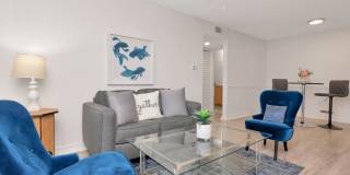 Ground Floor 1 BR + Den in Brandon with Resort Amenities Gallery 1