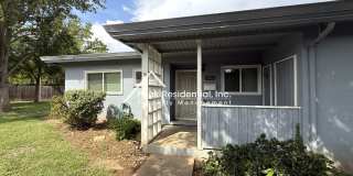 Charming 2bd/1ba Patio Home with Garage in Gated Community Gallery 1