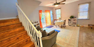 1631 South Rendon Street Gallery 7