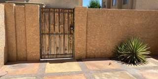 ***INCREDIBLE TOWNHOME with ALL appliances & water, sewer, trash INCLUDED! Gallery 10