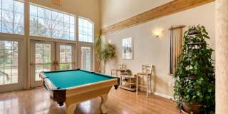 Top-Floor Serenity: Bright & Modern Fully Furnished Boulder Retreat Gallery 27