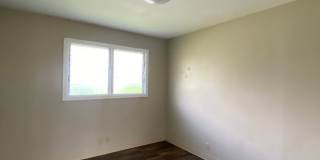Single Family 3 Bedroom/1 Bath Gallery 11