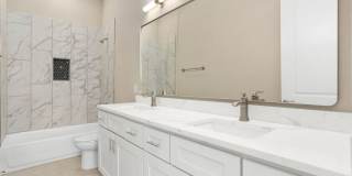 Luxury 3/2.5 Townhome Gallery 23