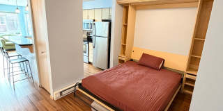 Light & Bright Studio in Queen Anne! Gallery 7