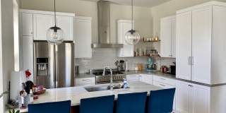 Luxury 5 Bedroom Townhouse Gallery 4