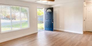 Renovated 3-Bedroom Home with Fenced Yard, Fireplace & In-Unit Laundry Renovated 3-Bedroom Home with Fenced Yard, Fireplace & In-Unit Laundry Gallery 4