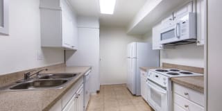 Huntington Continental Gallery 16