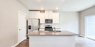 Newly Built Townhome 4bd 2.5ba Gallery 5