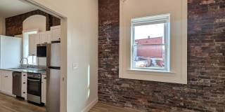 22 South Main Street Gallery 32