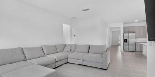 2027 FIRETHORN LOOP Gallery 20
