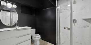 Gorgeous 3 Bedroom Home in Mount Prospect! Gallery 12