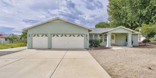 3 Bedroom, 2 Bathroom Home in the Prescott Country Club with 3 Car Garage For Rent! Gallery 1