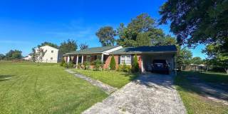 112 White Oak Boulevard Gallery 1