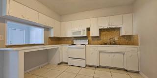 Charming 3-Bedroom, 2-Bath Home with Bonus Room and Detached Garage in Lakeland!! Gallery 13