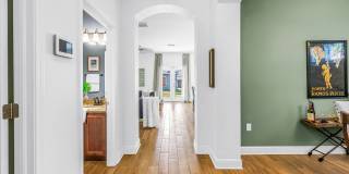 4/3/2 HOME IN EDINA GARDEN OF EDEN Gallery 6