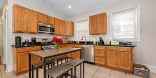 Nicely Priced 4-bed, 2-bath Mission Hill Apartment Gallery 12
