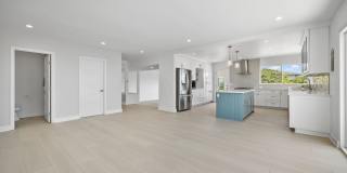 4 bedroom, 2.5 bathroom home in the desirable Mt Soledad neighborhood. Gallery 11