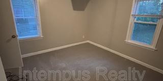 692 S Wheatland Ave Gallery 25