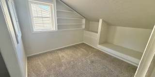 4 Bedroom home! Gallery 22