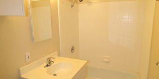 Quaint Home in Desirable Midtown Neighborhood! Gallery 24