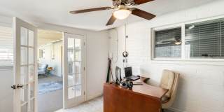 4bed, 2bath Glendale home with a pool! Gallery 39