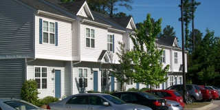 Updated 2 bedroom in fantastic location near Duke Med Center, on busline & convenient to many local amenities! Gallery 19