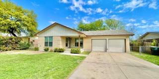 2 WEEKS FREE RENT! Renovated in 2023, 3 Bedroom 2 Bath Home now available! Gallery 1