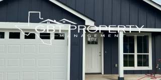 3 Bedroom 2 Bathroom Home! Gallery 1