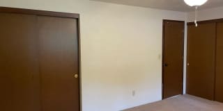 Very Nice 3 Bedroom 2 Bath Home-Located on a Corner Lot Gallery 21