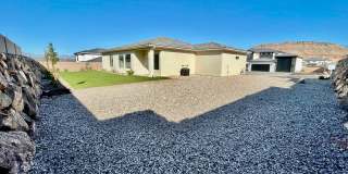 Four-Bedroom Home Near Shooting Star Park in Washington Fields Gallery 24