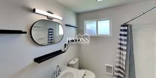 $250 Off First Month's Rent! Gallery 18