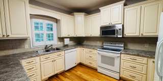 * RE-RENTAL AVAILABLE 7/15/26 * 3 Bedroom 2.5 Half Bath Townhouse with 2 Car Garage Gallery 23