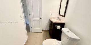 1540 SW 5th Pl Gallery 35