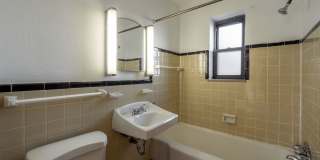 Normandy Apartments Gallery 32