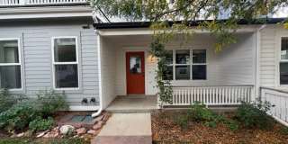 Bright & Modern 2 Bed / 2 Bath Condo Gallery 1