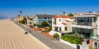 2428 The Strand Gallery 72