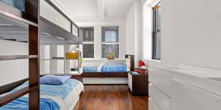 15 West 17th Street Gallery 8