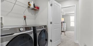 10893 DRUMMOND Place Gallery 27