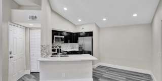 2BED/1BATH renovated apartment ready to MOVE IN! Gallery 29