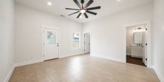 Room in 3 Bedroom Home at Princeton Ave Gallery 12