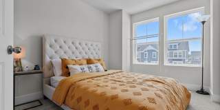 10893 DRUMMOND Place Gallery 18