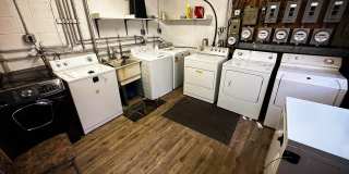 325-327 JOHN ST Gallery 17