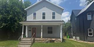 Large 3-Bed 2-Bath Home Uhrichsville Gallery 1
