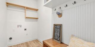 Beautiful 3 Bedroom 2 Bathroom Villa! Gallery 12