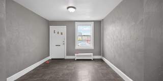 1234 MULBERRY Street Gallery 1