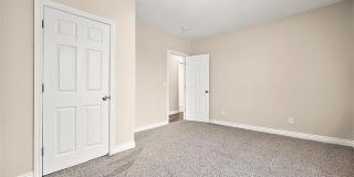 2080 Gladstone Street Gallery 15