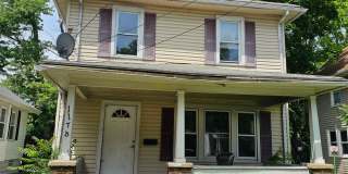 Fabulous Home For rent on Pondview- 3 bedrooms! Fabulous Home For rent on Pondview- 3 bedrooms! Gallery 1