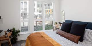 The Launch Gallery 7